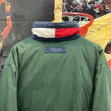 Cargar imagen en el visor de la galería, Plumas Tommy Hilfiger Vintage 90’s - M/L