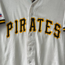Cargar imagen en el visor de la galería, Beisbolera Pittsburgh Pirates Russell Athletic Vintage Early/Mid 90s- L