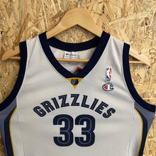 Load image into Gallery viewer, Camiseta Memphis Grizzlies Home 2008-09 Marc Gasol #33 Champion - L Youth