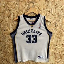 Load image into Gallery viewer, Camiseta Memphis Grizzlies Home 2008-09 Marc Gasol #33 Champion - L Youth