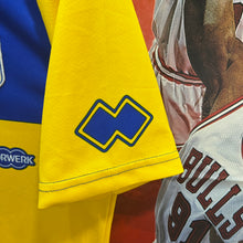 Cargar imagen en el visor de la galería, Camiseta Parma 2013-14 Away Centenario Player Issue/Match Worn Parolo #16 Errea - M/L