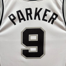 Cargar imagen en el visor de la galería, Camiseta San Antonio Spurs 2001/03 Home Tony Parker #9 Champion Vintage - L/XL