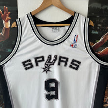 Cargar imagen en el visor de la galería, Camiseta San Antonio Spurs Home 2001/03 Tony Parker #9 Champion Vintage - XL/XXL
