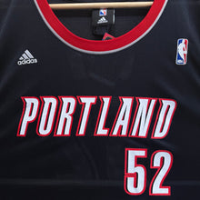 Charger l'image dans la galerie, Camiseta Portland Trail Blazers Road 2007/08 Greg Oden #52 Adidas - XXL/3XL