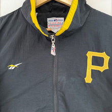 Cargar imagen en el visor de la galería, Chaqueta Ligera Pittsburgh Pirates Reebok Mid 90s Vintage - M/L
