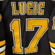 Charger l'image dans la galerie, Camiseta Boston Bruins 2007-08 Home Milan Sucic #17 Reebok - M/L