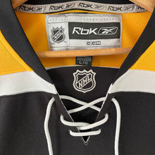 Charger l'image dans la galerie, Camiseta Boston Bruins 2007-08 Home Milan Sucic #17 Reebok - M/L