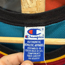 Cargar imagen en el visor de la galería, Camiseta Detroit Pistons Road 1999/00 Grant Hill #33 Champion Vintage - M YOUTH