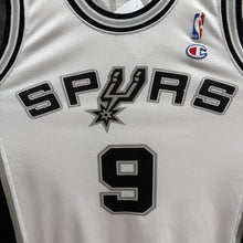 Cargar imagen en el visor de la galería, Camiseta San Antonio Spurs 2001/03 Home Tony Parker #9 Champion Vintage - L/XL