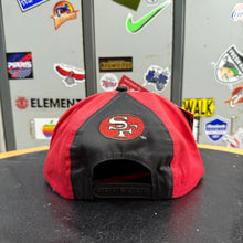 Carregar imagem no visualizador da galeria, BNWT Gorra San Francisco 49ers 90s Drew Pearson Vintage