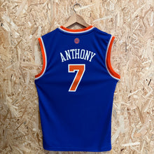 Load image into Gallery viewer, Camiseta New York Knicks Road 2012/13 Carmelo Anthony #7 Adidas- S/M