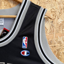 Load image into Gallery viewer, Camiseta San Antonio Spurs 2001/03 Road Tony Parker #9 Champion Vintage - M/L