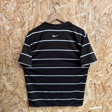 Lade das Bild in den Galerie-Viewer, Camiseta Nike 1997 Vintage - S/M