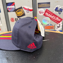 Carregar imagem no visualizador da galeria, BNWT Gorra Selección Española 1998 Adidas Vintage