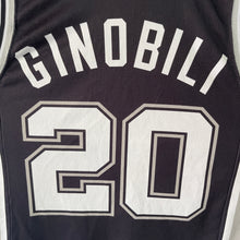 Cargar imagen en el visor de la galería, Camiseta San Antonio Spurs Road 2004-08 Manu Ginobili #20 Champion Vintage - S/M