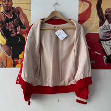 Cargar imagen en el visor de la galería, Chaqueta Bomber Satinada Cincinnati Reds Felco Late 70’s/Early 80’s Vintage - S/M