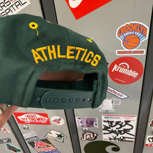 Cargar imagen en el visor de la galería, Gorra Oakland Athletics 90s Campri Teamline Vintage