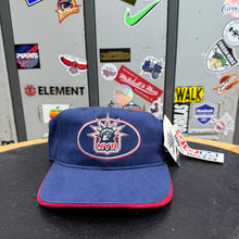 Cargar imagen en el visor de la galería, BNWT Gorra New York Rangers Late 90s CCM Vintage