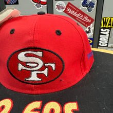 Carregar imagem no visualizador da galeria, BNWT Gorra San Francisco 49ers 90s CMP Vintage