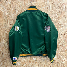 Cargar imagen en el visor de la galería, Chaqueta Bomber Satinada Oakland Athletics 80’s Pyramid Vintage - L/XL