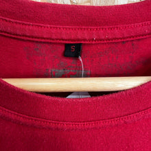 Cargar imagen en el visor de la galería, Camiseta Fubu Y2K - M/L