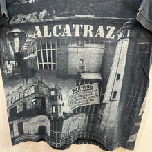 Cargar imagen en el visor de la galería, Camiseta Property of Alcatraz 1999 AAA Vintage - M