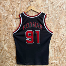 Charger l'image dans la galerie, Camiseta Chicago Bulls Alternate 1997/98 Dennis Rodman #91 Champion Vintage - M/L