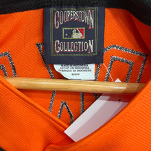 Carregar imagem no visualizador da galeria, Beisbolera Baltimore Orioles 2011 Cal Ripken Jr #8 Majestic - M/L