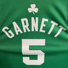 Load image into Gallery viewer, Camiseta Boston Celtics Road 2007-08 Kevin Garnett #5 Champion - L/XL