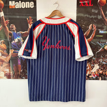 Carregar imagem no visualizador da galeria, Beisbolera New York Yankees CMP 90s Vintage- L