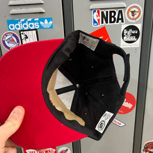 Cargar imagen en el visor de la galería, BNWT Gorra Ottawa Senators 90s CCM Vintage