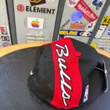 Cargar imagen en el visor de la galería, Gorra Chicago Bulls Late 90s Sports Specialties Vintage