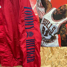 Cargar imagen en el visor de la galería, Chaqueta Tommy Hilfiger Spellout Early/Mid 90’sVintage - L/XL