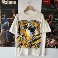 Cargar imagen en el visor de la galería, Camiseta Pittsburgh Penguins Early 90s Magic Johnson T’s Vintage - M