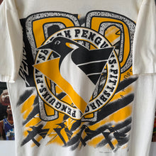 Cargar imagen en el visor de la galería, Camiseta Pittsburgh Penguins Early 90s Magic Johnson T’s Vintage - M