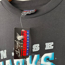 Cargar imagen en el visor de la galería, BNWT Camiseta San Jose Sharks 1994 Magic Johnson T’s Vintage - XL/XXL