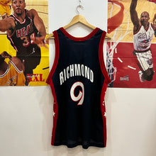 Carregar imagem no visualizador da galeria, Camiseta Dream Team Mitch Richmond Road #9 Champion Vintage - L