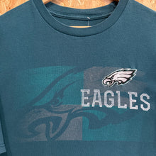 Cargar imagen en el visor de la galería, Camiseta Philadelphia Eagles Y2K Team Apparel - L/XL
