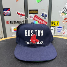 Carregar imagem no visualizador da galeria, BNWT Gorra Boston Red Sox Early 90s AMCAP Vintage