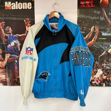Cargar imagen en el visor de la galería, Chaqueta Ligera Carolina Panthers Logo Athletic “Sharktooth” 1994 Vintage - M/L