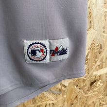 Lade das Bild in den Galerie-Viewer, Beisbolera New York Yankees Derek Jeter #2 Road Early 00s Majestic Vintage- M/L
