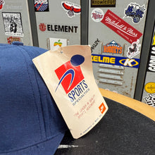 Carregar imagem no visualizador da galeria, BNWT Gorra Michigan Wolverines Late 90s Sports Specialties Vintage
