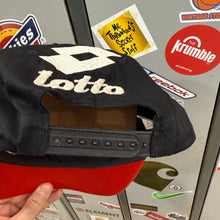Carregar imagem no visualizador da galeria, Gorra Lotto AC Milan Early 90s Vintage
