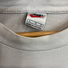 Carica l'immagine nel visualizzatore di Gallery, Camiseta Nike 1997 Vintage - L/XL
