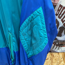 Cargar imagen en el visor de la galería, Chaqueta Adidas Late 80’s/ Early 90’s Vintage - S/M

