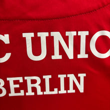Carica l'immagine nel visualizzatore di Gallery, Camiseta 1.FC Union Berlin 2016-17 Home Macron - L/XL
