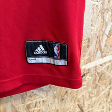 Carregar imagem no visualizador da galeria, Camiseta Chicago Bulls Road 2013/14 Derrick Rose #1 Adidas- M/L
