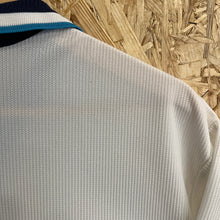 Cargar imagen en el visor de la galería, Camiseta Inglaterra 1996 Umbro Vintage - L/XL
