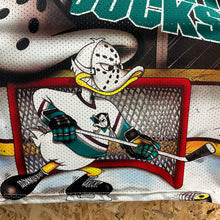 Cargar imagen en el visor de la galería, Camiseta Anaheim Mighty Ducks 1993/94 CCM Vintage - S/M
