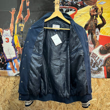 Carregar imagem no visualizador da galeria, Chaqueta Bomber New York Yankees Early 00’s GIII Sports Vintage - M/L
